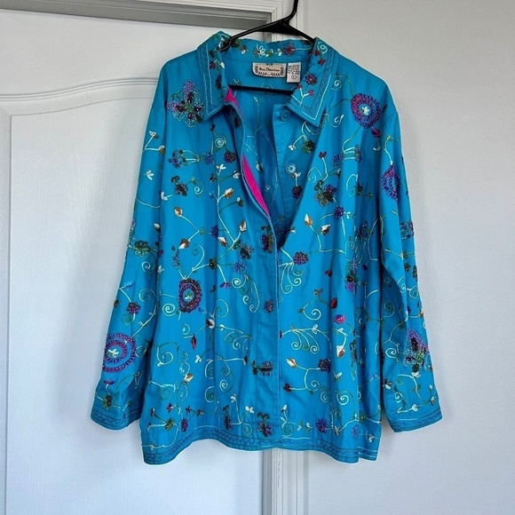 🦋 Vintage Beaded and Embroidered Butterfly and Flower Cotton Button-Up 🦋🌸 - Picture 2 of 10